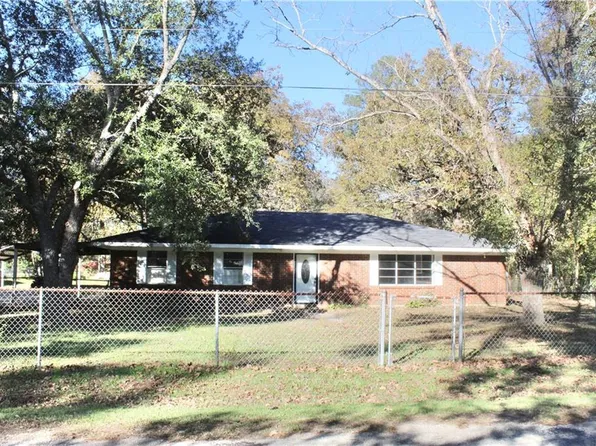 15 Ruth Dr, Pineville, LA 71360