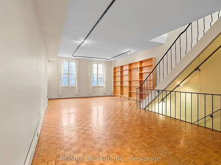 394A King St E #UPPER — Photo 7
