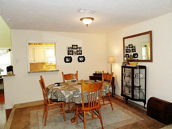 4th image of 16314 Shady Elms Dr