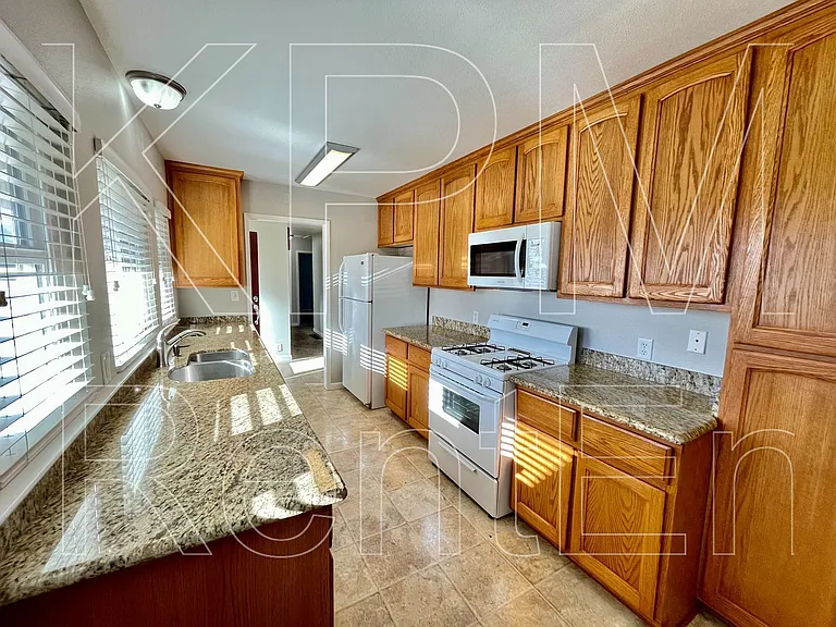 1117 Brookside Rd — Photo 7