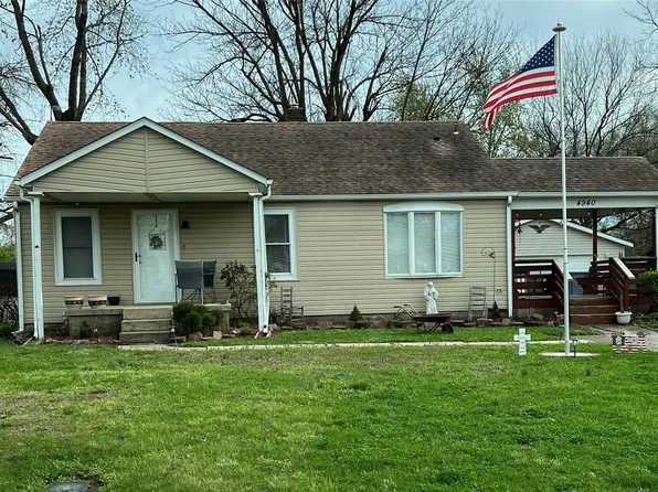 4940 Carl St, Granite City, IL 62040