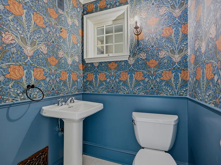 2318 Mimosa Pl — Photo 17
