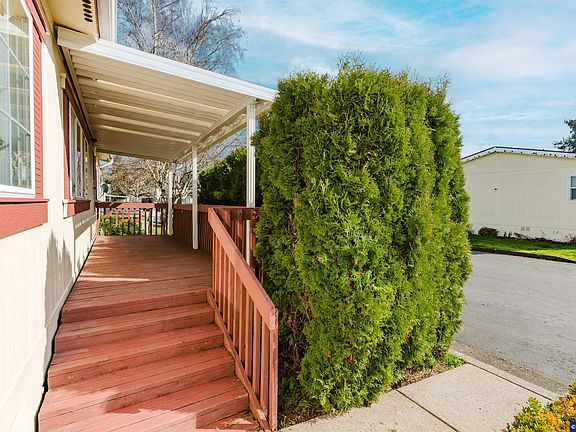 4th image of 7453 Kayla Shae Loop NE