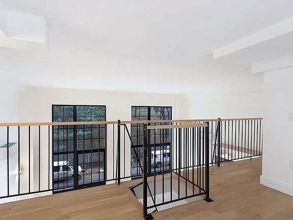 4th image of 25 Bruckner Blvd APT 2F