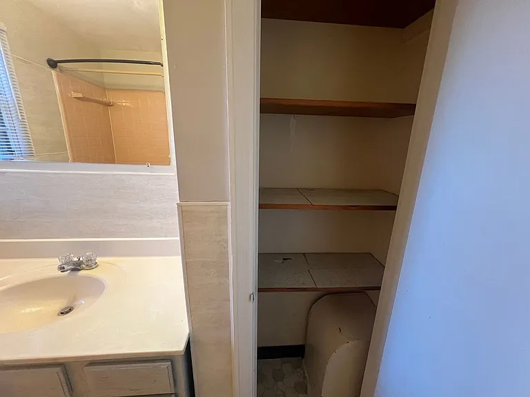 206 Connecticut Ave — Photo 22