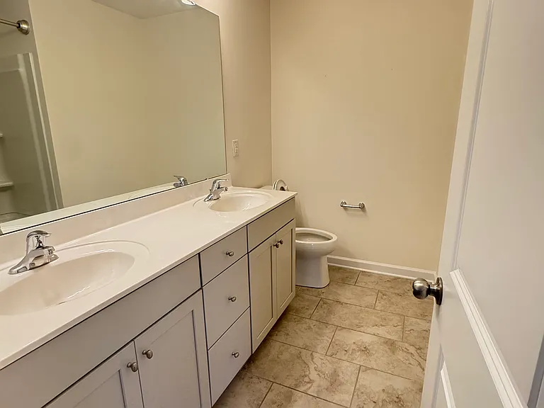 9238 Glenburn Ln — Photo 12