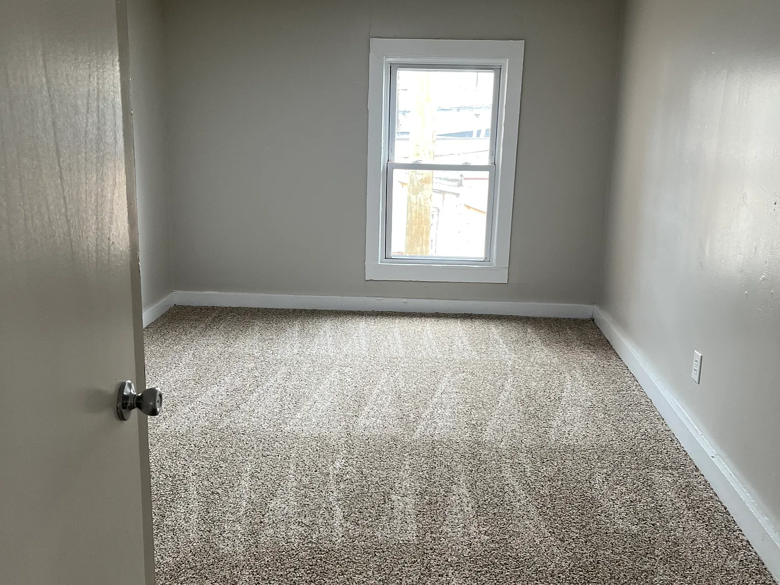 1 bed, 757 sqft, $750 — Photo 3