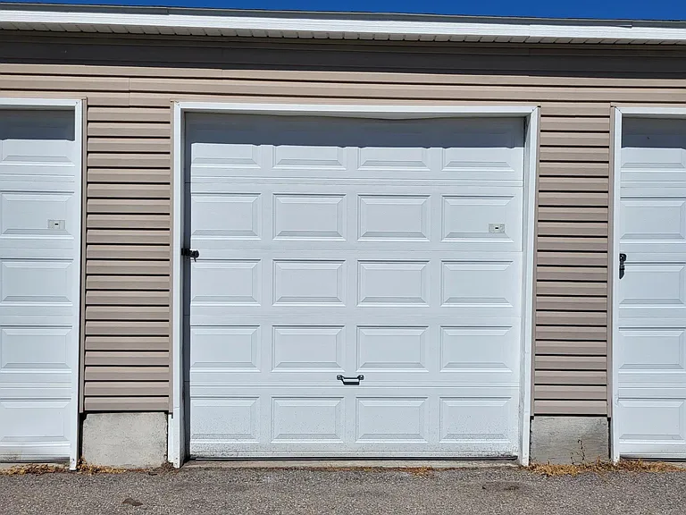685 John Adams Pkwy #2 — Photo 8