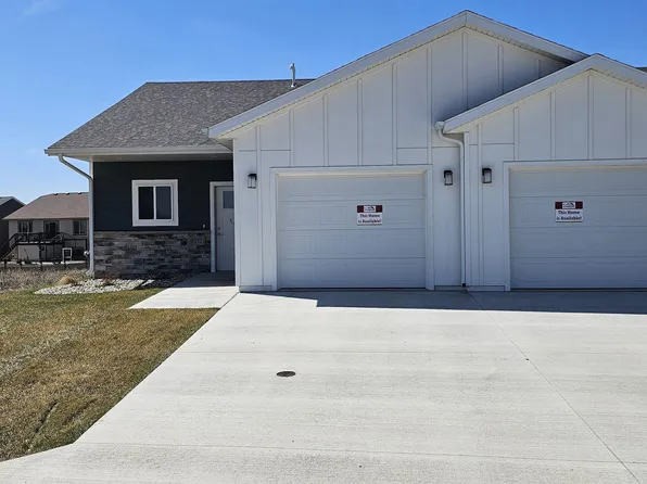 6217 S Hunt Pl, Sioux Falls, SD 57106