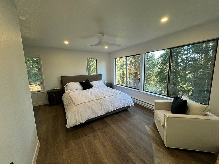 1588 Skyline Dr — Photo 29