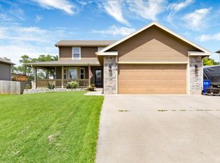 2714 Hackberry Dr, Junction City, KS 66441