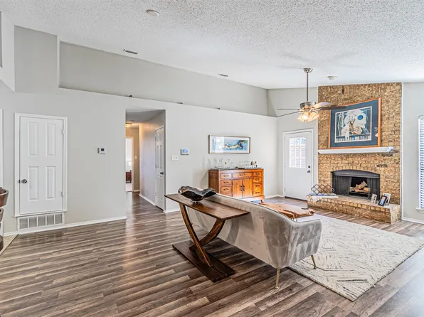 4100 Staghorn Cir N, Fort Worth, TX 76137