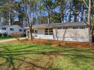 2502 Netherwood Dr, Greensboro, NC 27408