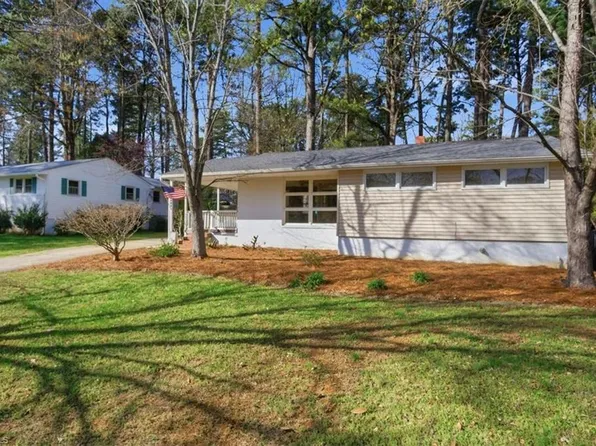 2502 Netherwood Dr, Greensboro, NC 27408