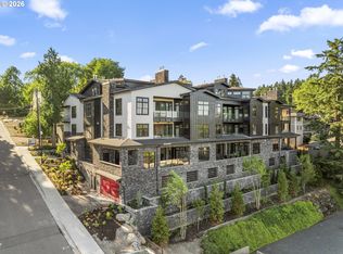 21 D Ave #3, Lake Oswego, OR