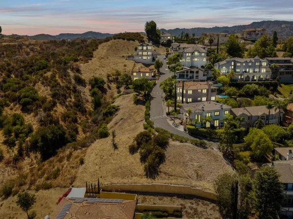 24856 Bella Vista Dr, Santa Clarita, CA 91321
