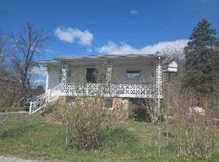 119 Church St, Jacobs Creek, PA