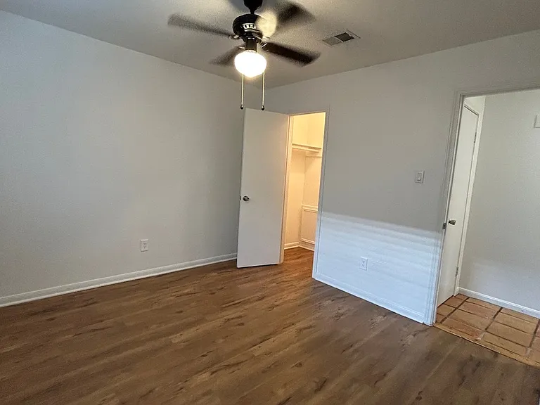 3rd bedroom with walking closet