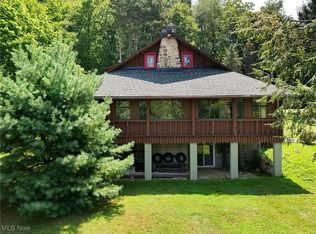 696 Louisiana Ave, Chester, WV