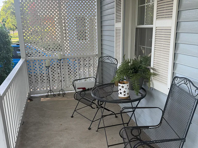 11646 Morgan Ave — Photo 3