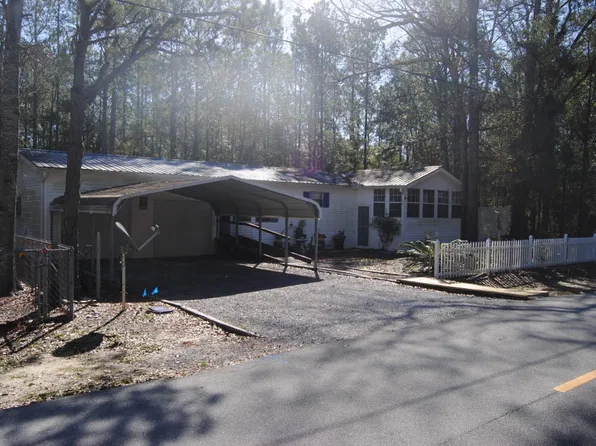 611 Alaqua Dr, Freeport, FL 32439