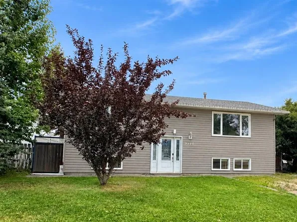 9915 N 97th Ave, Wembley, AB T0H 3S0
