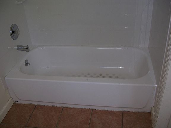 4th image of 601 Chestnut Ave APT 1