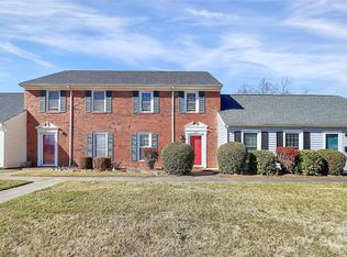 1805 Sabrina Ct, Charlotte, NC 28210