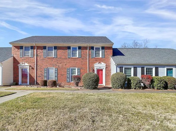 1805 Sabrina Ct, Charlotte, NC 28210