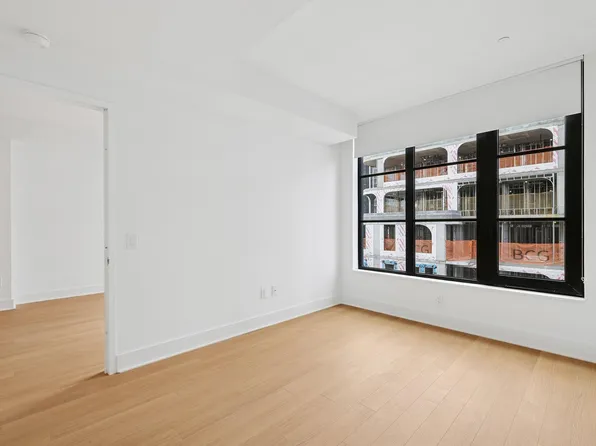 499 President Street image 11 of 35