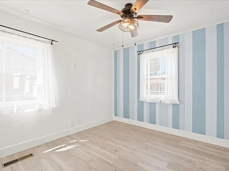 601 Poplar Ave — Photo 17