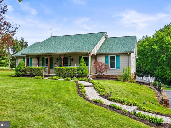 2726 Black Rock Rd, Hanover, PA 17331