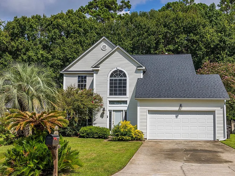 2090 Country Manor Dr — Photo 25