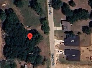 315 Jones St, Sanger, TX 76266