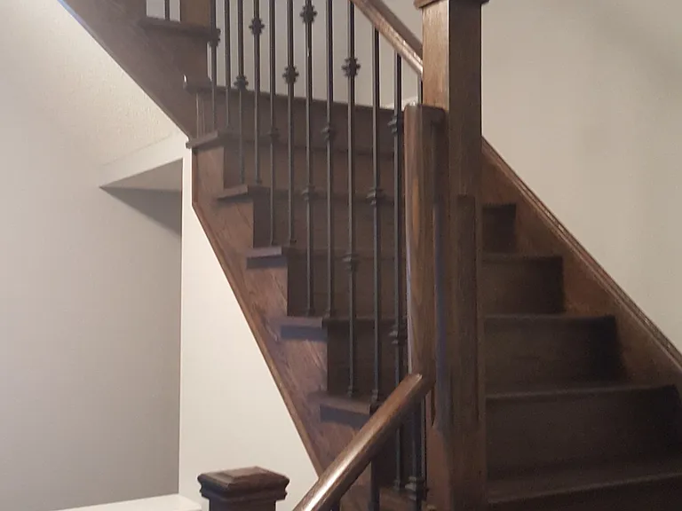 30 Isherwood Cres — Photo 3