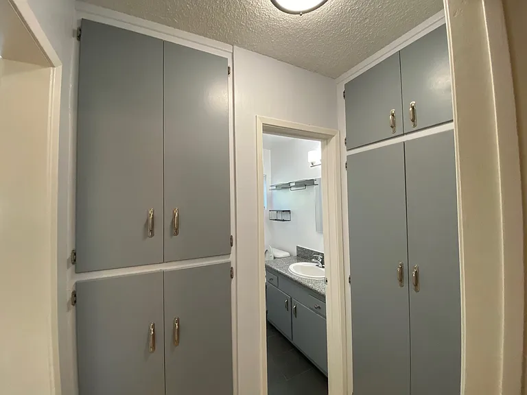 Arcadian Apartments — Photo 10