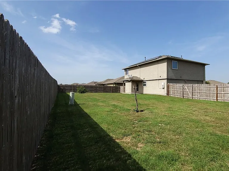 110 Wilson Ct — Photo 29