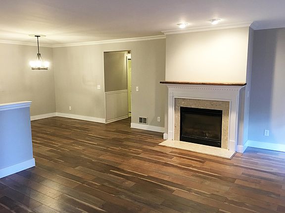 5th image of 5707 Hampshire Ln #68