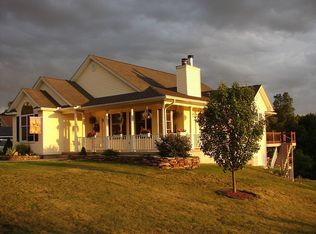 8 Lexington Dr, Belchertown, MA 01007