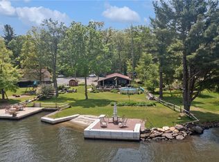 774 Lake Shore Rd, Friedens, PA 15541