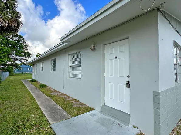 1107 N 21st St APT A, Fort Pierce, FL 34950