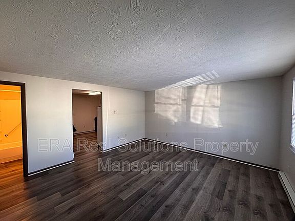 4th image of 445 Clark St #413-445-413