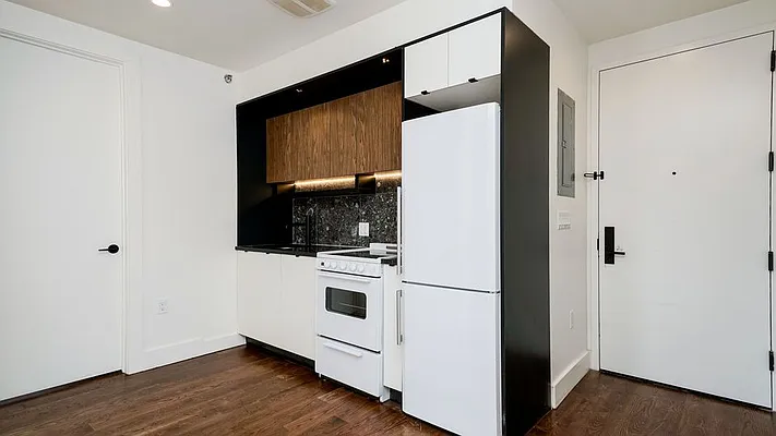 Rented by Nooklyn NYC LLC | media 25