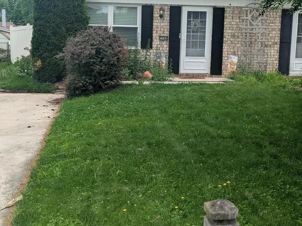 558 Hammond Ave, Hanover, PA 17331