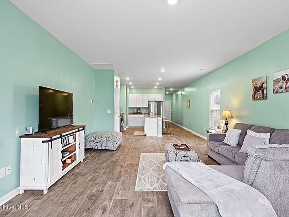 4th image of 1103 Pink Snapper Place NW