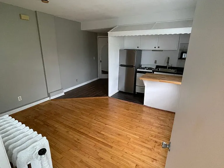 2118 Pillsbury Ave S #12 — Photo 11