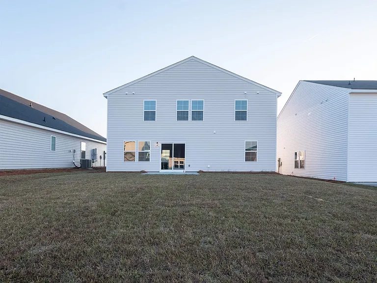 3024 Hallsdale Dr — Photo 2