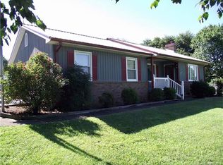 236 N Greenbriar Rd, Statesville, NC 28625