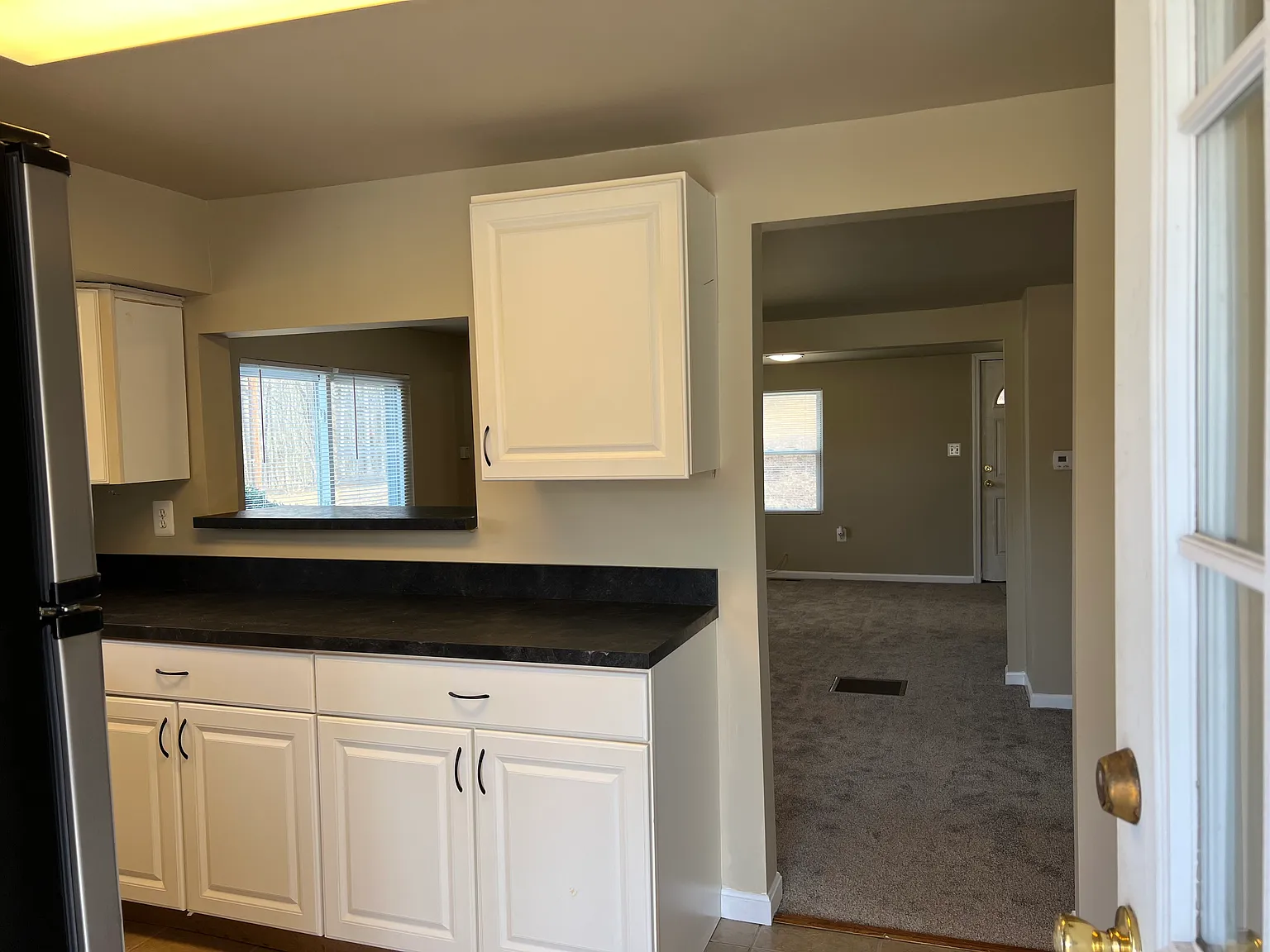 2 bed, 900 sqft, $1,900 — Photo 1