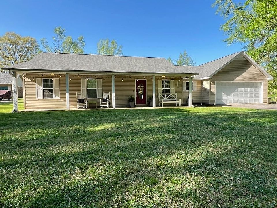1st image of 85 Twin Lakes Cir